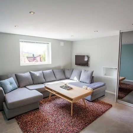 In And Quiet Area Apartment *