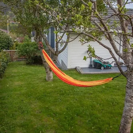 Apartment In And Quiet Area *